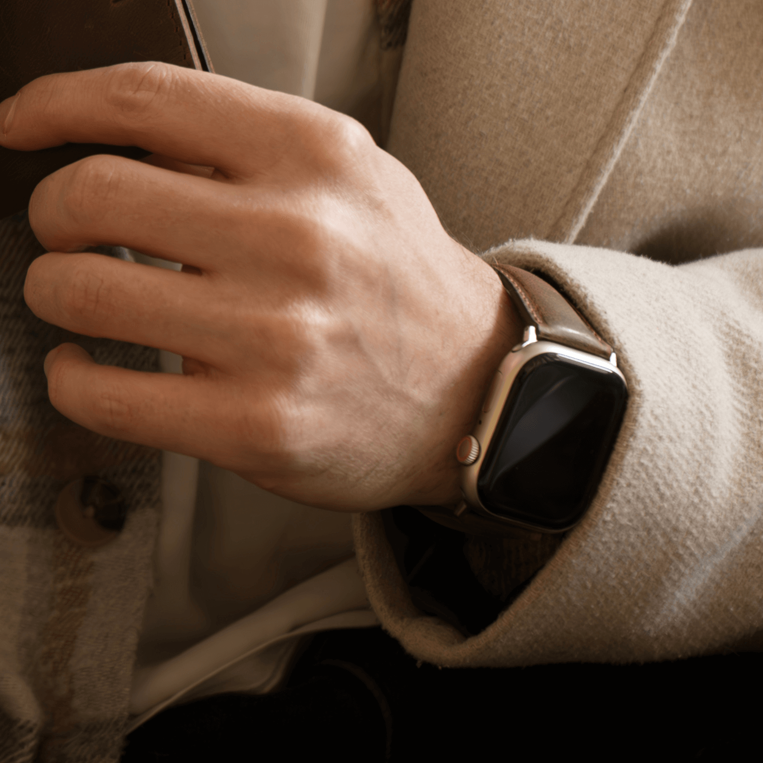 Luxury Double Wrap Rustic Brown Leather Apple Watch Band - San Diego