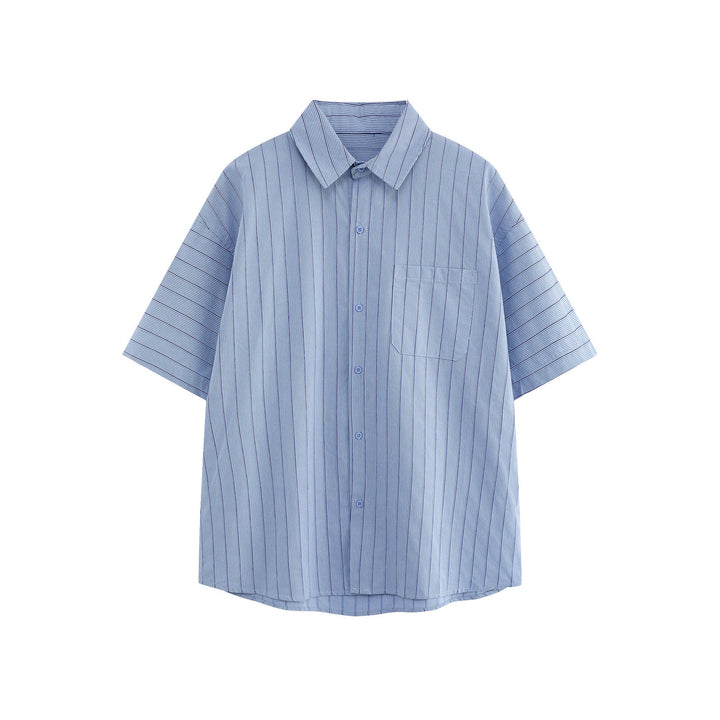 Patch striped casual loose silhouette short sleeved shirt for men