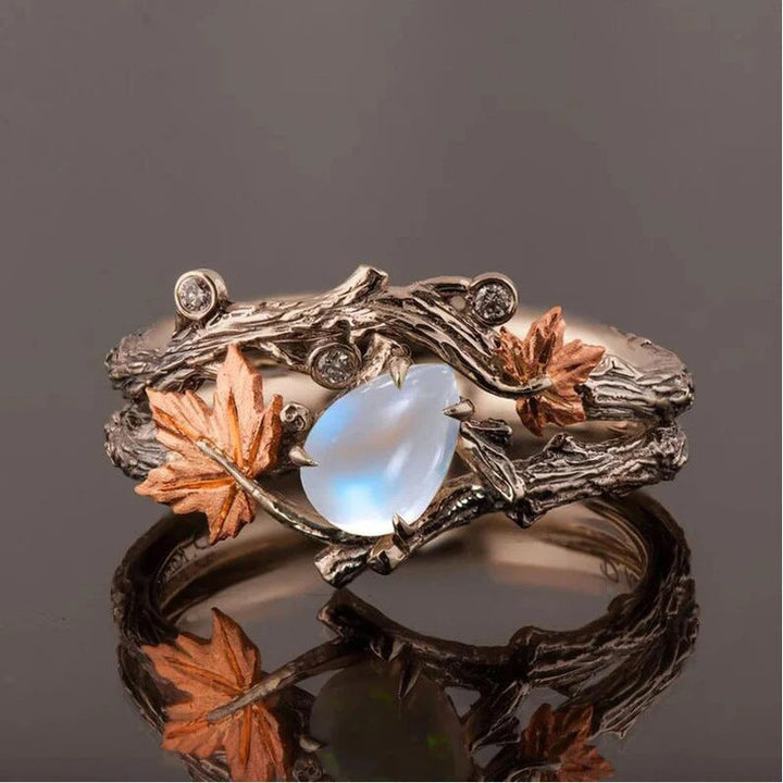 Retro maple leaf ring