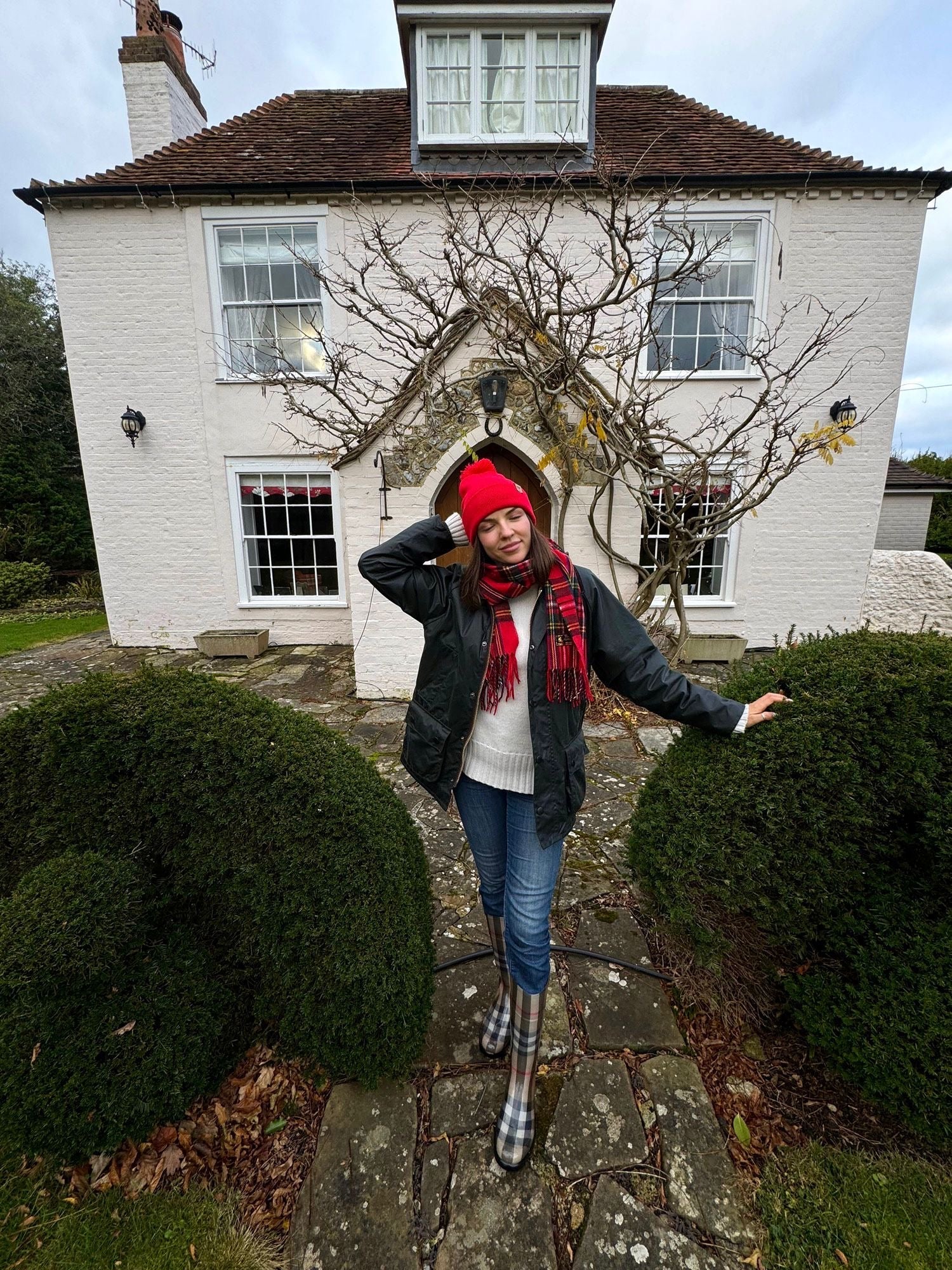 Classic Cuffed Pom Pom Beanie, Scarlet Red