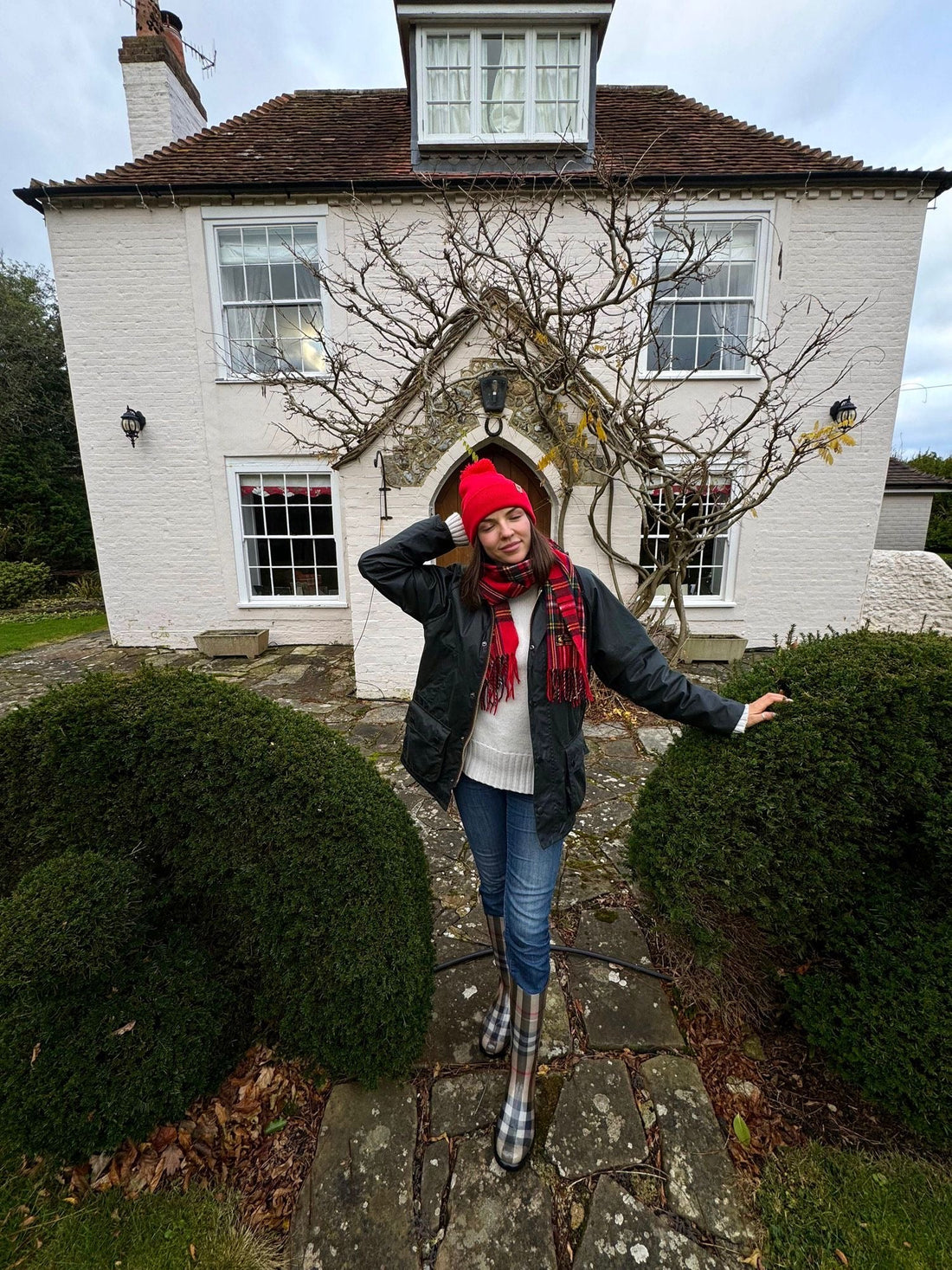 Classic Cuffed Pom Pom Beanie, Scarlet Red